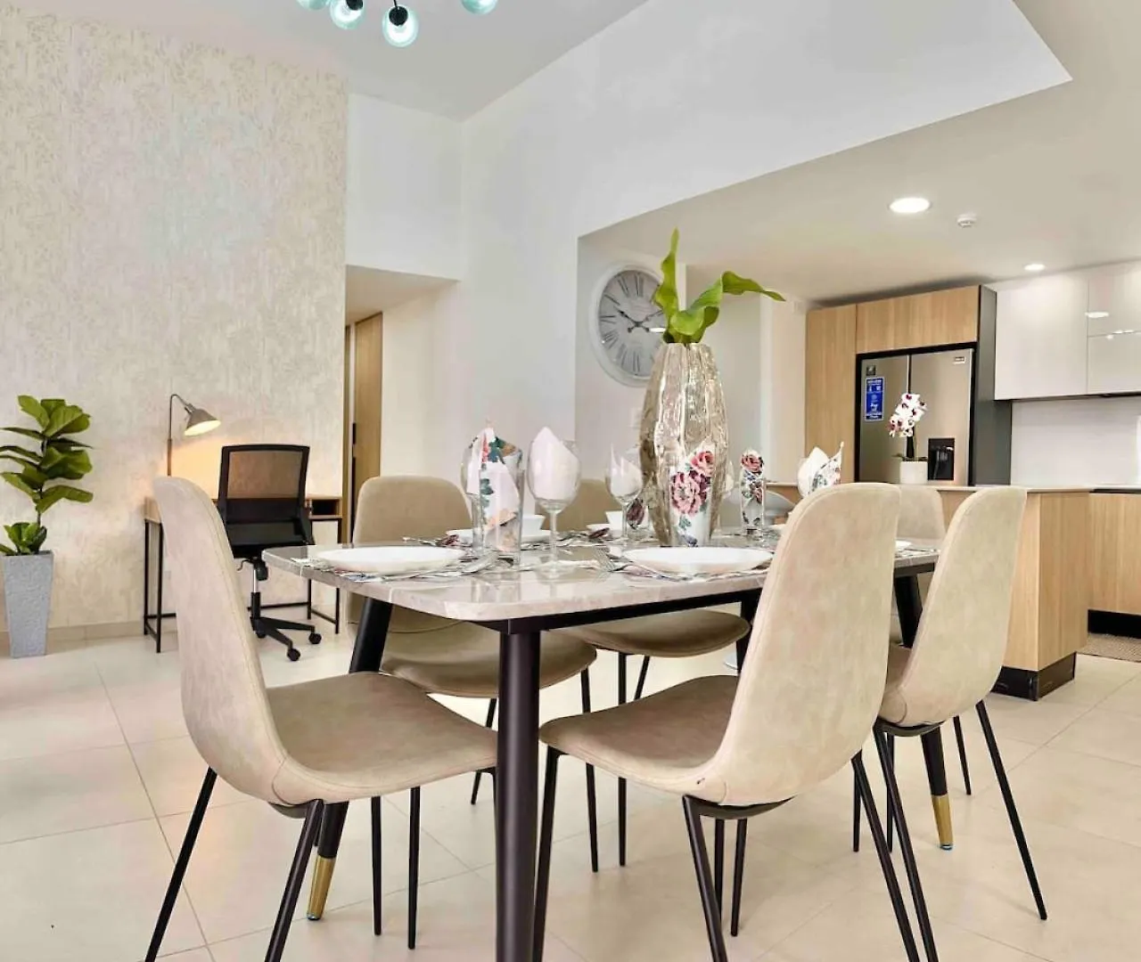 Apartment Comfy 2Br City Center Condo Los Prados